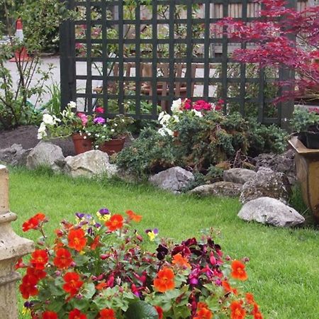 Compton House Bed & Breakfast แอชบอร์น ภายนอก รูปภาพ