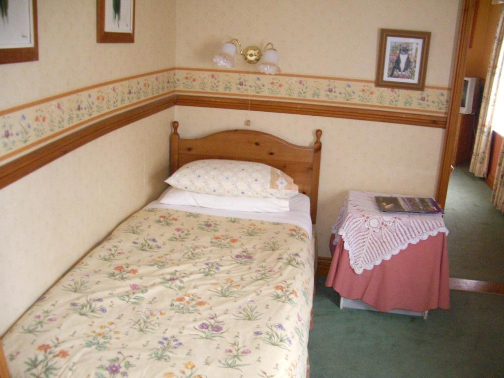 Compton House Bed & Breakfast แอชบอร์น ภายนอก รูปภาพ